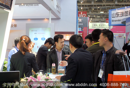 ����늰��չ���F���D